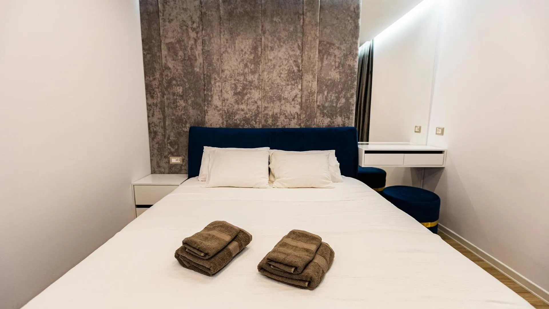 아파트 Paradise House Vlorë 알바니아